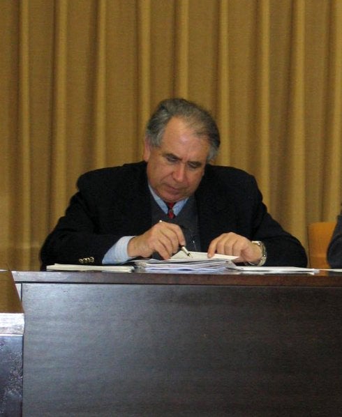 Procesan al exsecretario de Canet por quedarse una ayuda de la Junta de Andalucía