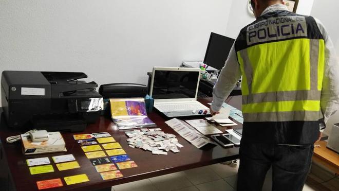 Detenido en Valencia un italiano que utilizó 40 identidades falsas para defraudar más de 80.000 euros