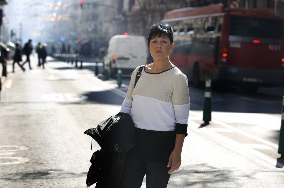 «Han dejado la avenida Barón de Cárcer que parece un 'scalextric'»