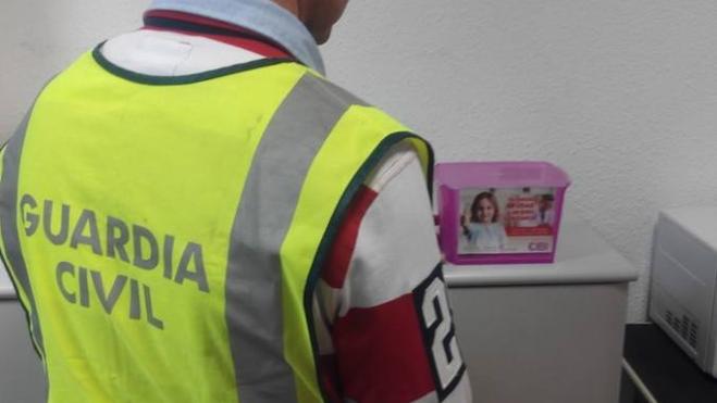 Detenido por 60 estafas a una ONG con huchas de donaciones para niños con cáncer en la provincia de Valencia