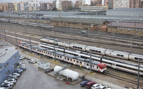 Fomento ejecuta hasta en seis ciudades el soterramiento de vías que frena en Valencia