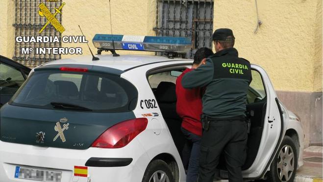 La Guardia Civil detiene al causante de los cortes de suministro telefónico en Sant Vicent del Raspeig