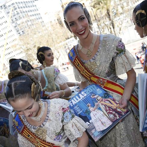 La gran revista de las Fallas levanta el telón