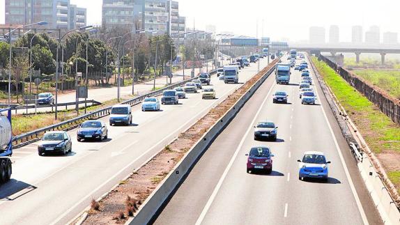 La V-30 contará con al menos tres carriles por calzada tras la ampliación