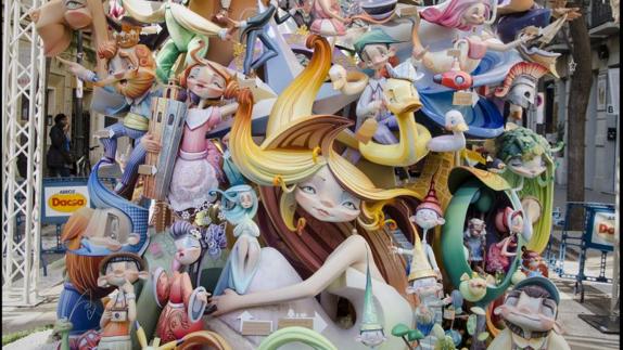 Fallas 2017 | La Falla Maestro Gozalbo - Conde Altea gana el segundo premio infantil de 2017