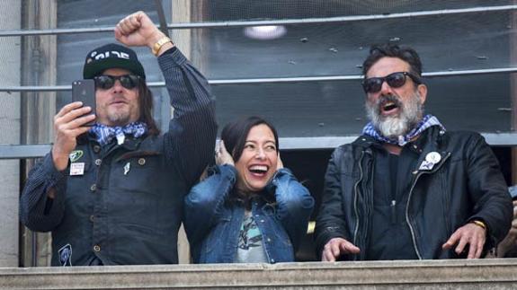 Fallas 2017 | Daryl y Negan de 'The Walking Dead' revolucionan la mascletà