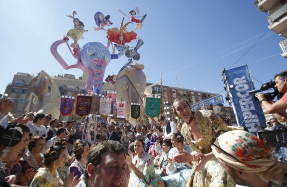 Fallas 2017 | L'Antiga seduce al público