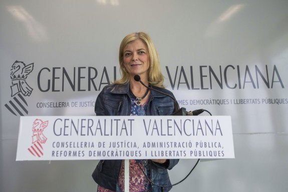 Gabriela Bravo sólo presentará la ley de memoria democrática en municipios socialistas