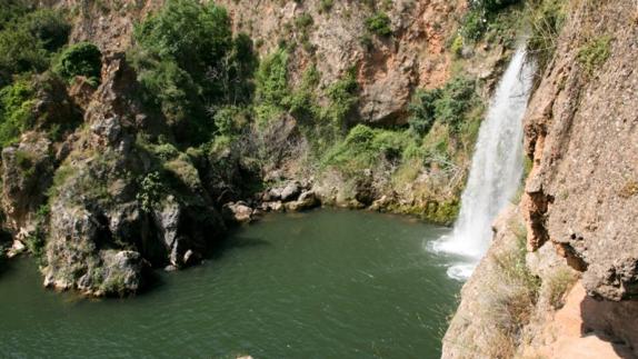 Cuatro cascadas a una hora (o menos) de Valencia