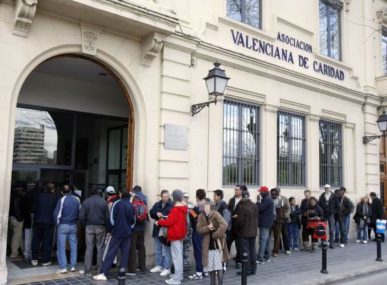 Estudiantes de Podología tratarán en Casa Caridad a personas sin hogar