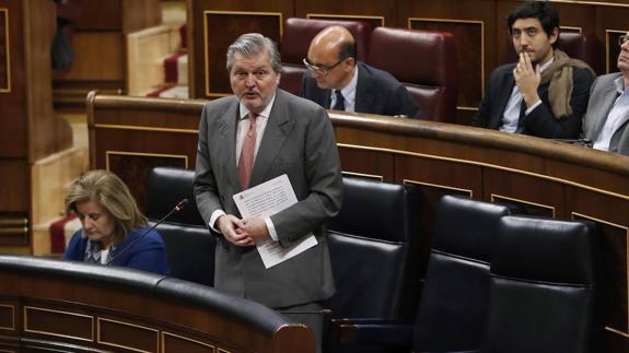 El Gobierno llevará a los tribunales el decreto de plurilingüismo valenciano si no se rectifica