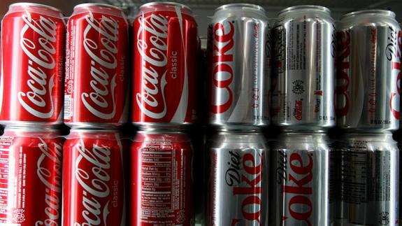 Coca-Cola investiga la aparición de heces humanas en una partida de latas en Irlanda