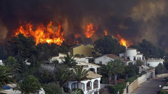 El Consell aprueba una ayuda de 201.750 € por los incendios en Artana, Benitatxell y Bolulla