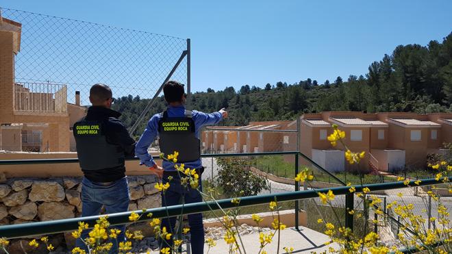 Un hombre roba en 49 chalés de la misma urbanización en la Marina Alta