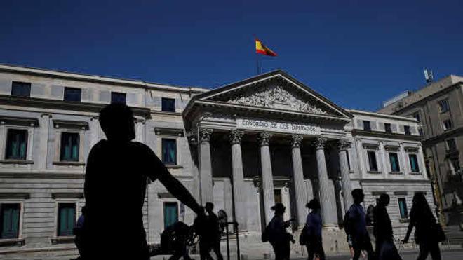Desde cuándo y por qué cobran los diputados
