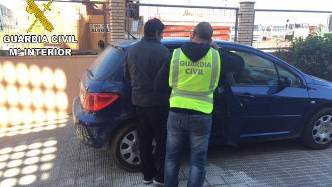 Detenidas tres personas por treinta robos con fuerza en Picassent y Alcàsser