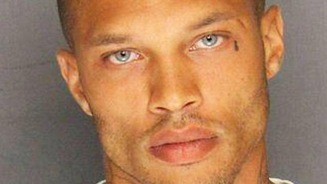 Impiden la entrada en Reino Unido a Jeremy Meeks, el preso más guapo