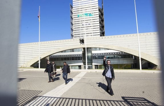 Dimite María Dolores Navarro, la consejera de la futura TVV que incurría en incompatibilidad