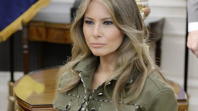 Melania cumple 47 entregando un premio
