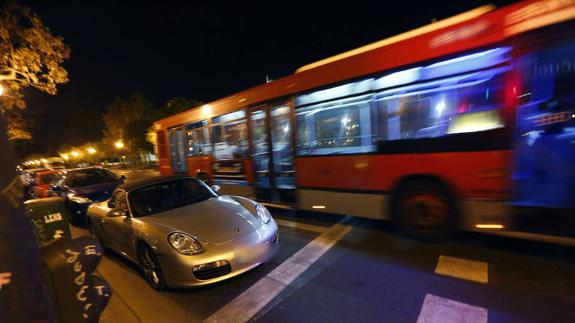 A partir del 15 de mayo estará prohibido aparcar por la noche en el carril bus en Valencia