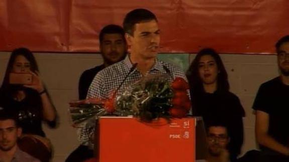 Pedro Sánchez defiende en la Comunitat «el nacimiento de un nuevo PSOE, no el de cuatro o cinco»