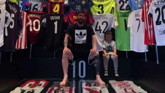 ¿Qué camisetas de valencianistas se encuentran en la colección de Leo Messi?