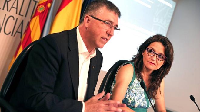 Los funcionarios de la Generalitat deberán dirigirse primero en valenciano a los ciudadanos