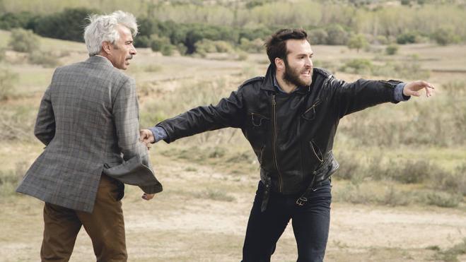 'Cuéntame', nuevo capítulo | Antonio y Miguel se lanzan al rescate de la pequeña Diana
