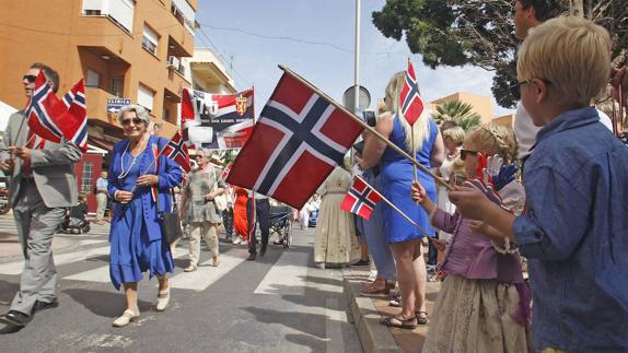 Más de 4.000 noruegos celebran su Día Nacional en Alfàs del Pi