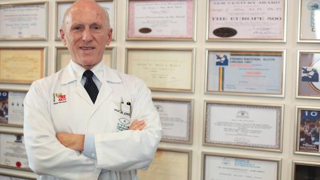 Un médico valenciano recibe la 'Medalla Europea al Mérito en el Trabajo'