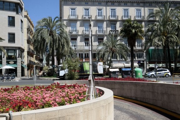 Vecinos y comerciantes discrepan sobre el parking de la nueva plaza de la Reina de Valencia