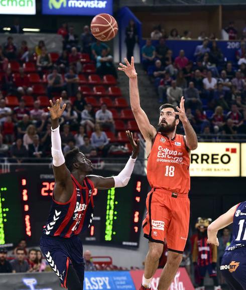Valencia Basket | Pierre Oriola: «Estoy seguro que vamos a pelearle la liga a un equipazo»