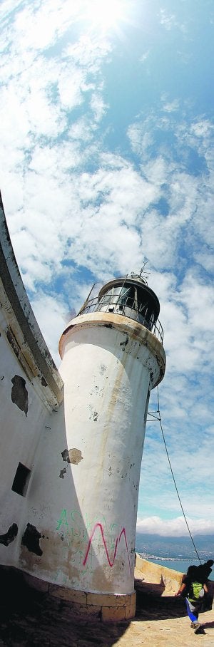 L'Alfàs abre su faro al público