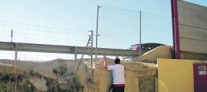 Fomento dice a los afectados por el ruido de la A-77 que se paguen las pantallas acústicas