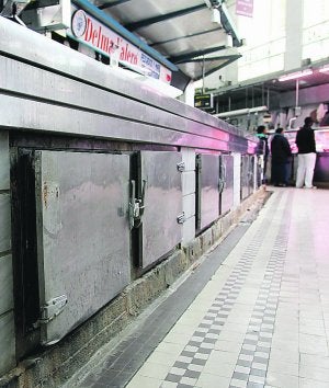 El Ayuntamiento dice que las obras en el mercado Central se retrasarán hasta junio