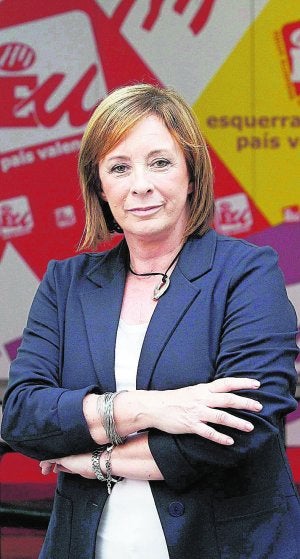 «Hay que limitar por ley los sueldos de cargos públicos y asesores»
